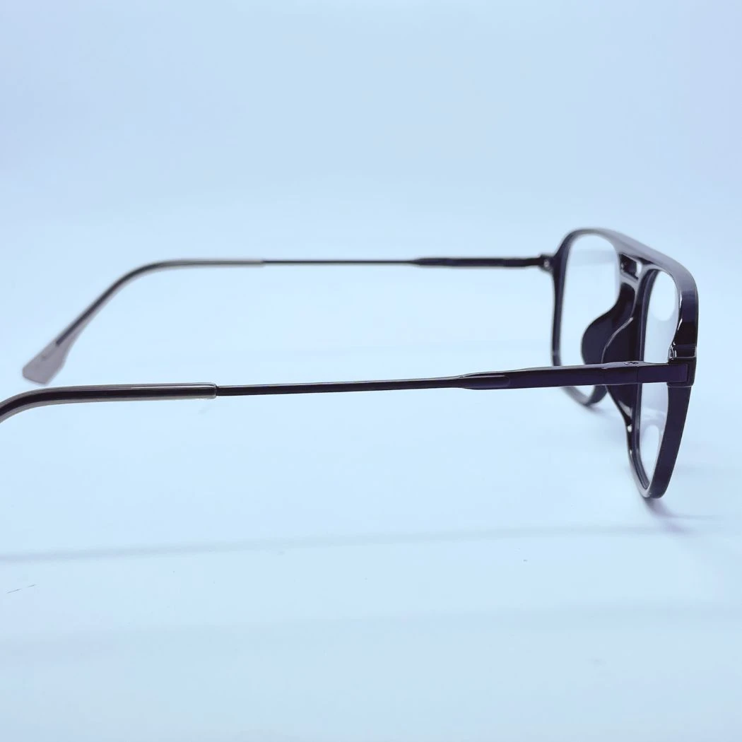 Vision 00002 Eyeglasses – Side View (Black) Vision 00002 eyeglasses in Black – side view