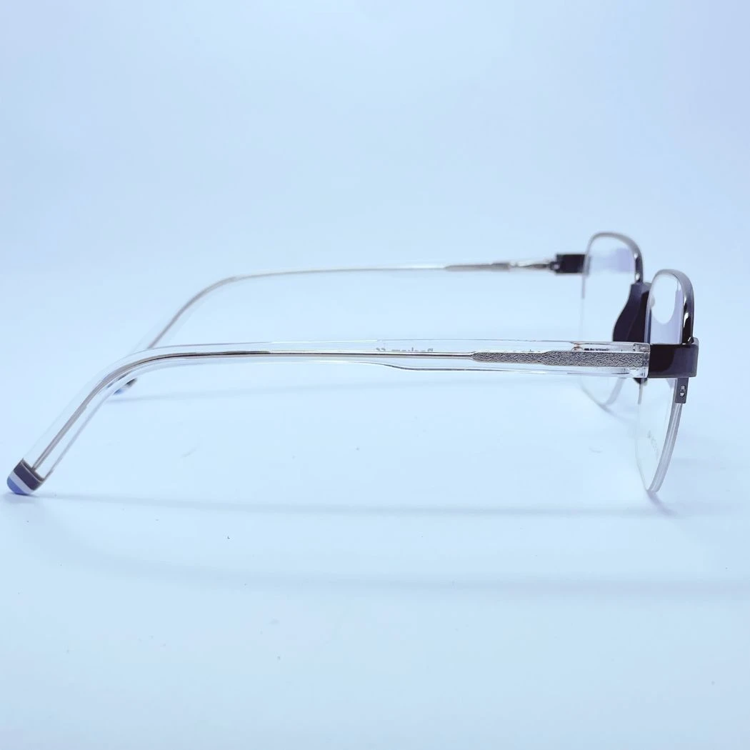 Rockers 95005 Eyeglasses – Side View (White & Black) Rockers 95005 eyeglasses in White & Black – side view