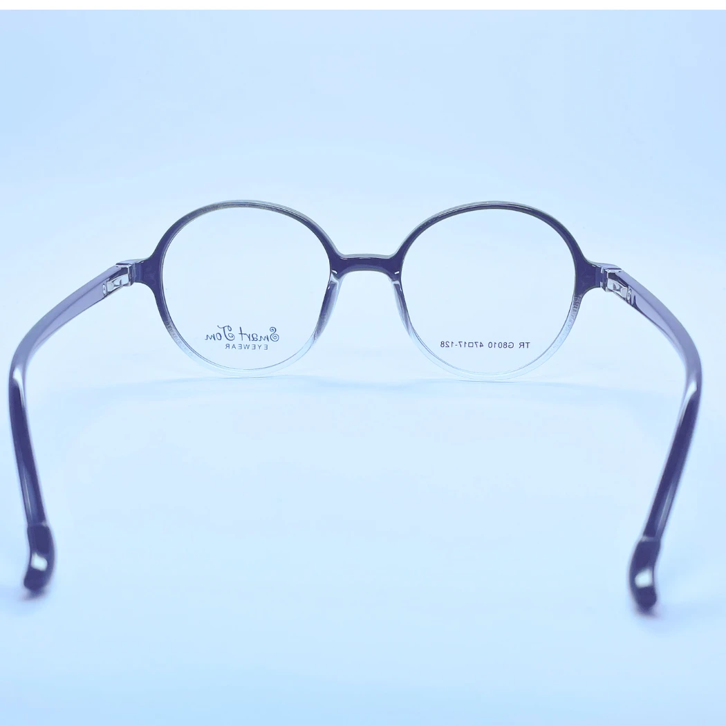 Smart Tom 8010 eyeglasses in Black and white – back view
