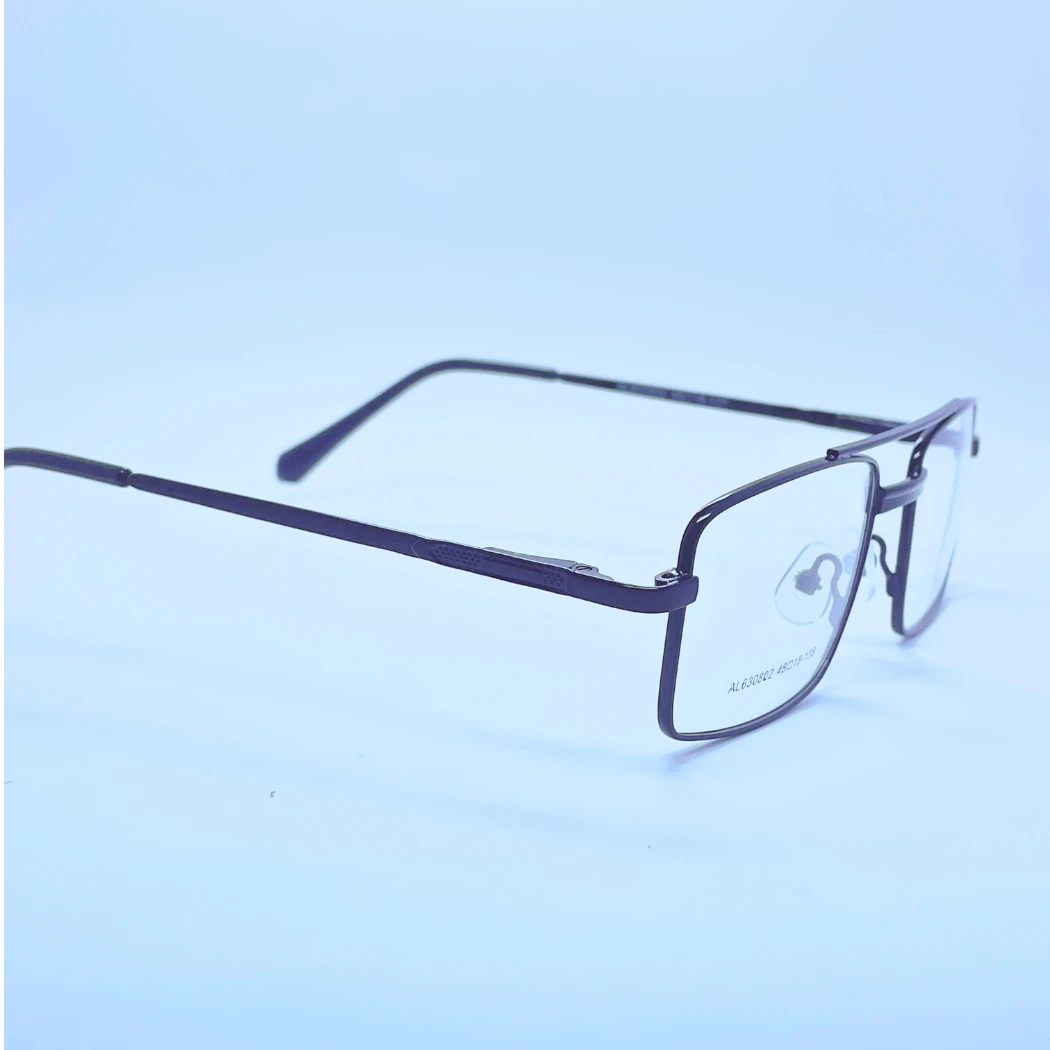 Justin Kobe 6005 Eyeglasses – Angled Side View (Black) Justin Kobe 6005 eyeglasses in Black – angled side view
