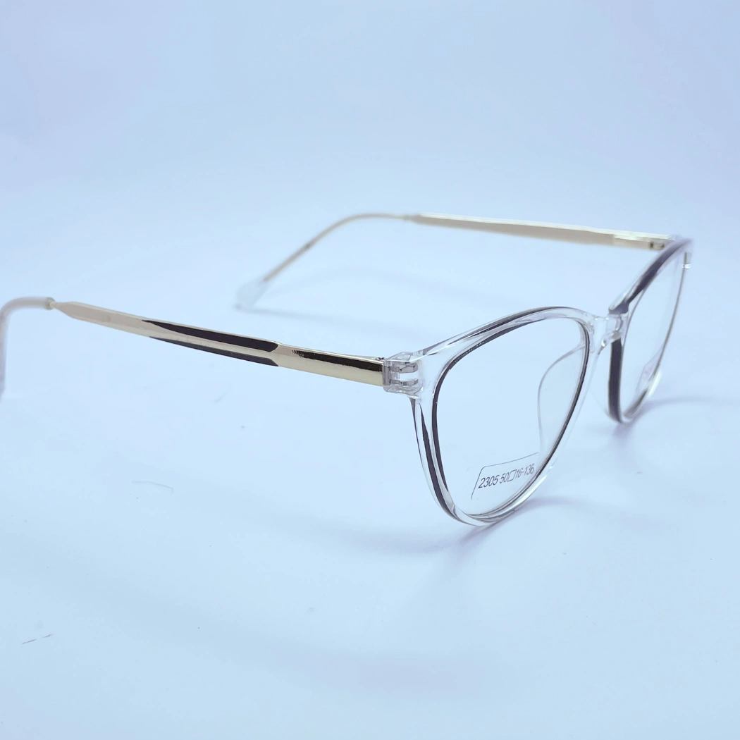 Sooper 2305 Eyeglasses – Angled Side View (White and golden) Sooper 2305 Eyeglasses in White and golden – angled side view