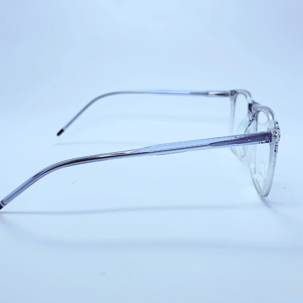 Tidoesu 8809 Eyeglasses – Side View (transparent blue) Tidoesu 8809 Eyeglasses in transparent blue – side view