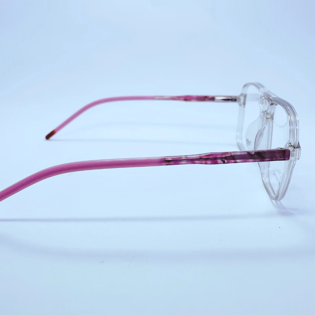 Tidoesu 8813 Eyeglasses – Side View (Transparent and pink) Tidoesu 8813 Eyeglasses in Transparent and pink – side view